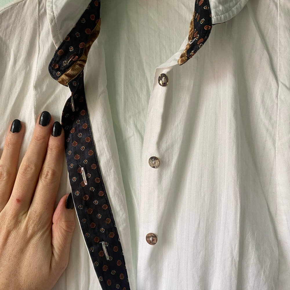 Special Hugo Boss Blouse - Picture 5 of 6